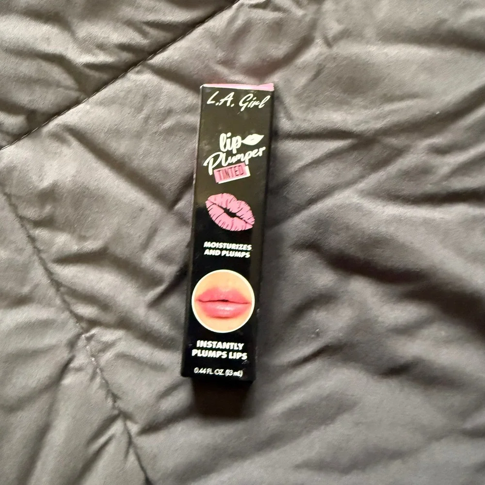 L.A. Girl Tinted Lip Plumper Women 0.44oz Tickled GLP527 New Pink Moisturizing